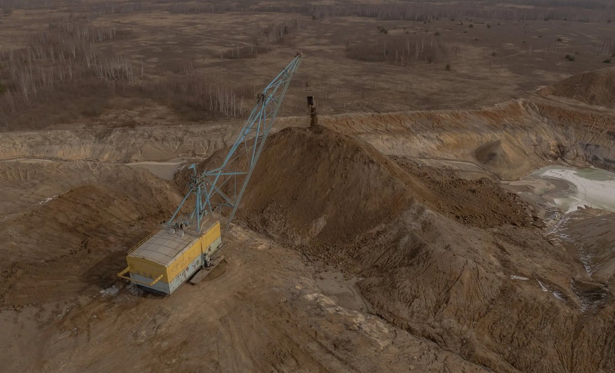 Could Ukraine's Minerals End the War—or Start a New One?